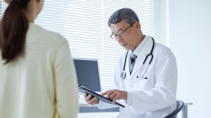 When to See a Doctor for Hemorrhoids 